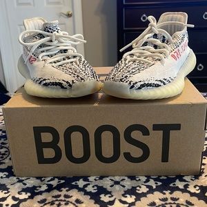 Authentic Yeezy Boost 350 size 5